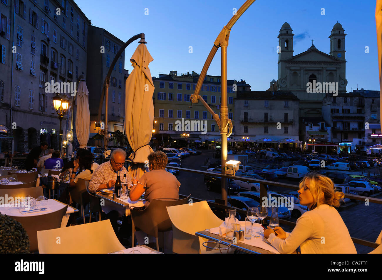 Restaurant dans le vieux port de Bastia, en Corse. France Photo Stock -  Alamy