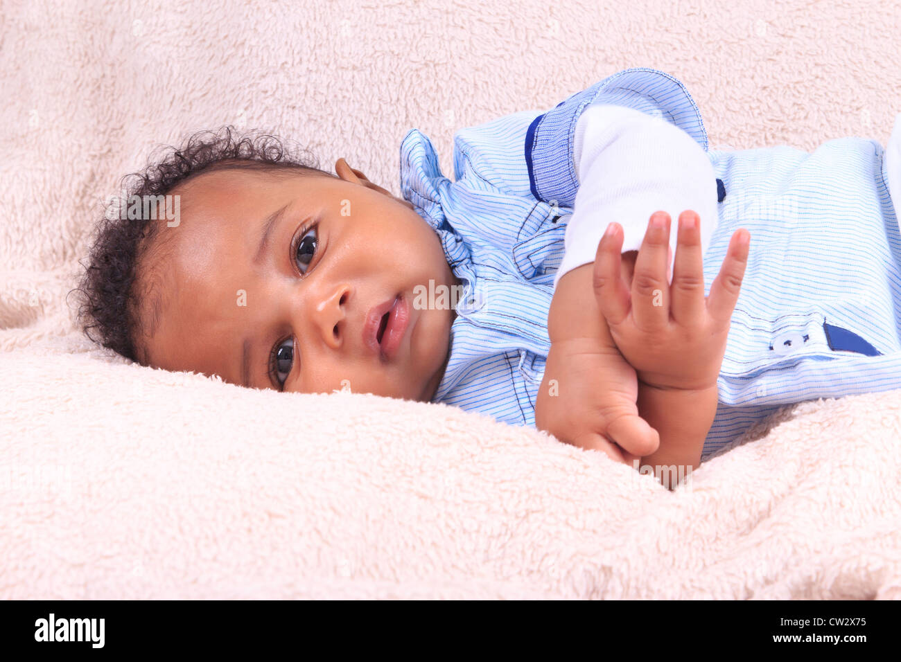 African American Baby Black Metisse Au Nouveau Ne Photo Stock Alamy African American Baby Black Metisse Au Nouveau Ne Photo Stock Alamy