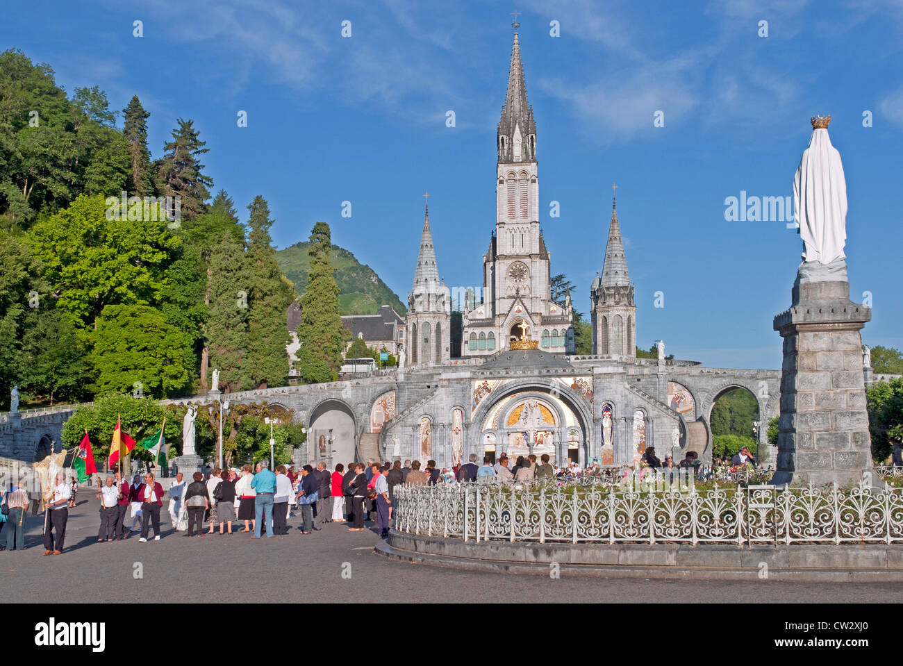 Basilique du Rosaire (Basilique Notre - Dame du Rosaire), Lourdes, Haute-Pyrenees, France Banque D'Images