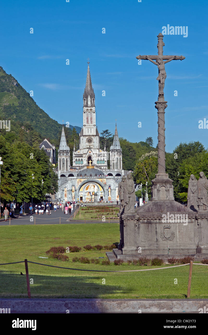 Basilique du Rosaire (Basilique Notre - Dame du Rosaire), Lourdes, Haute-Pyrenees, France Banque D'Images