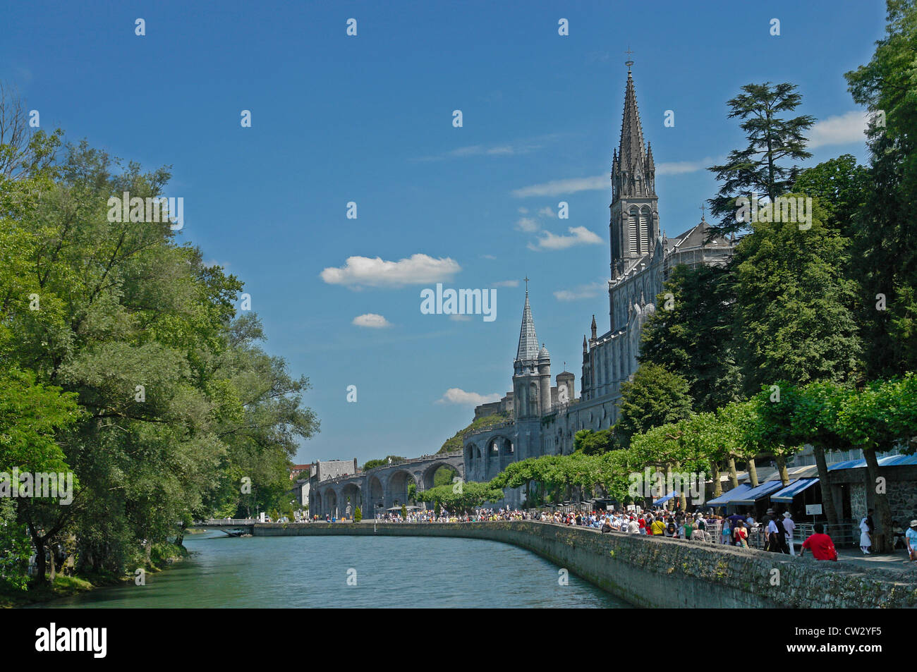 Basilique du Rosaire (Basilique Notre - Dame du Rosaire), Lourdes, Haute-Pyrenees, France Banque D'Images