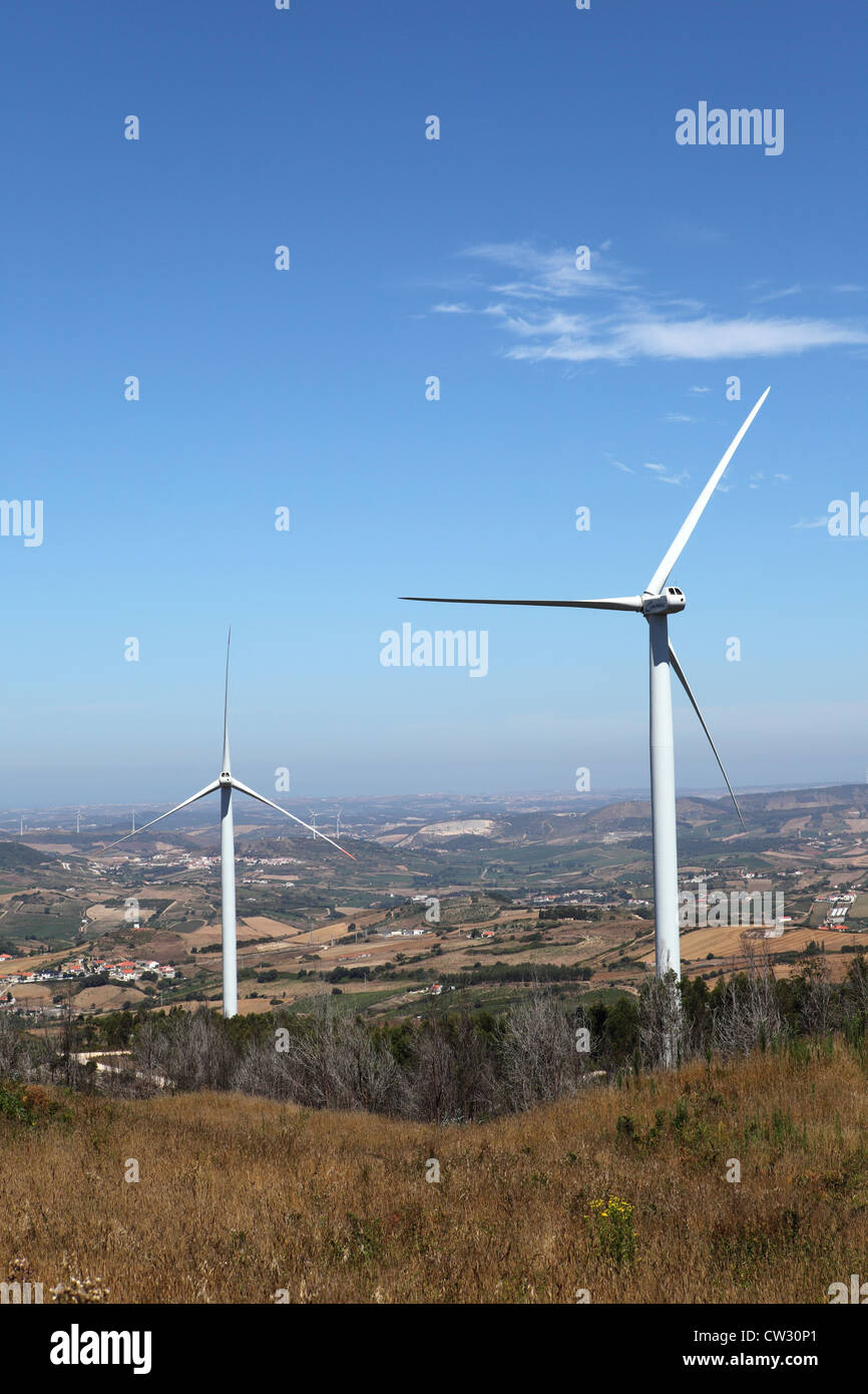 La production d'électricité éoliennes au Luxembourg, au Portugal Photo  Stock - Alamy