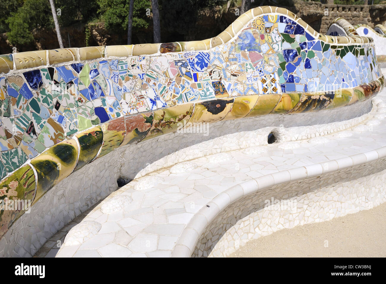 Banc en mosaïque - célèbre parc Guell, Barcelone Banque D'Images