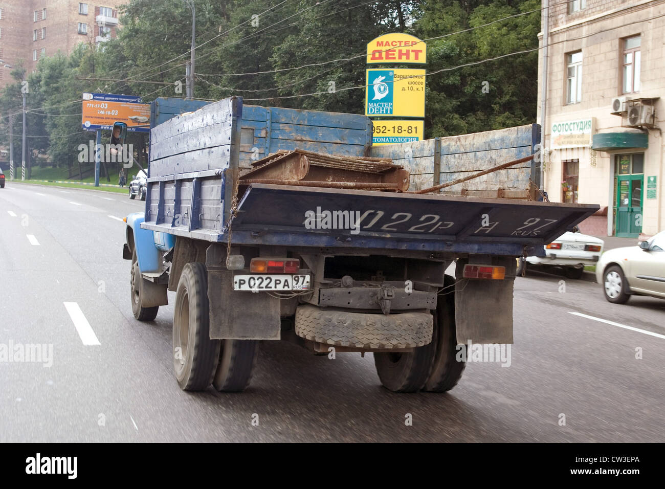 Moscou, un camion sur la route Banque D'Images