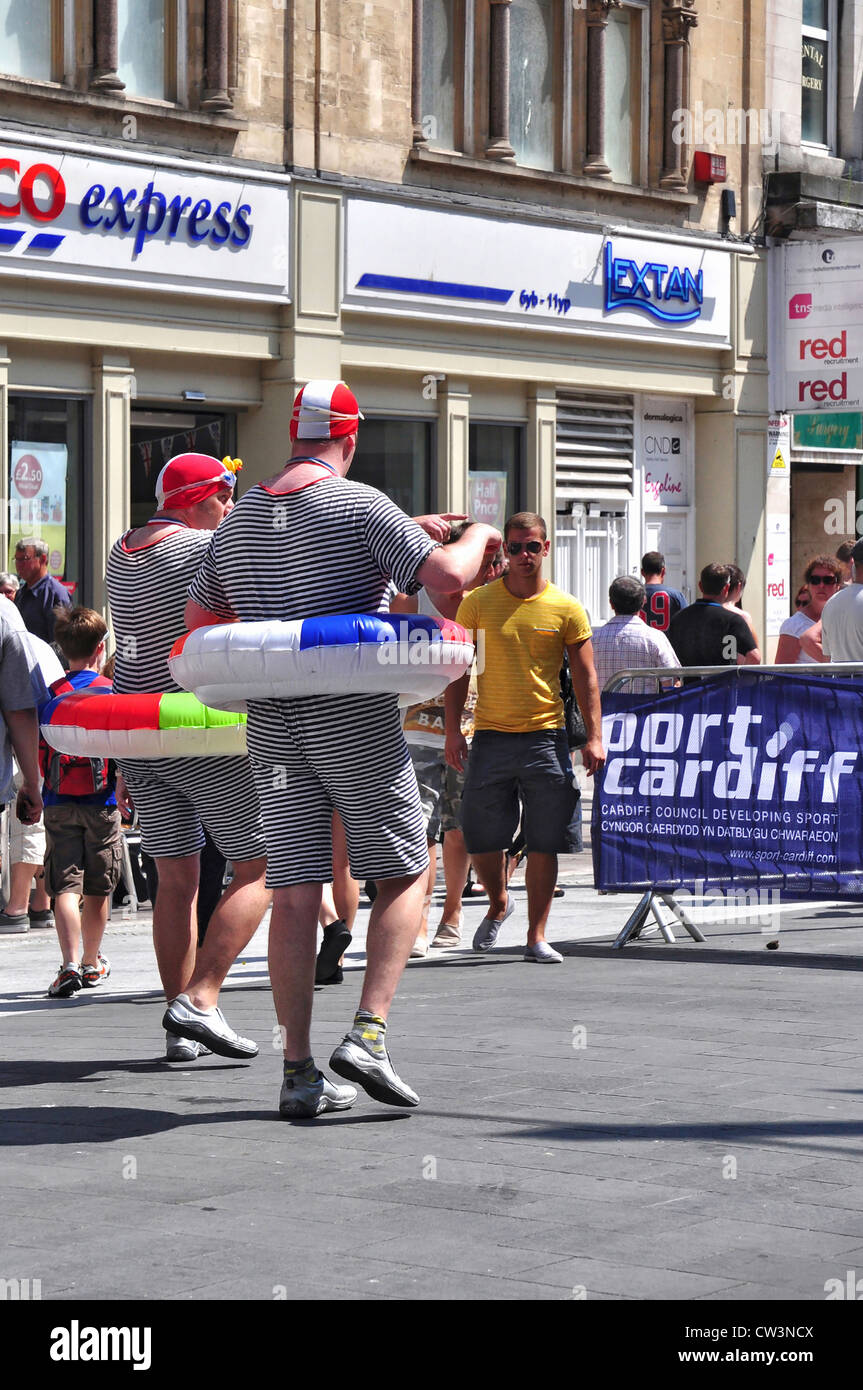 Le centre de Cardiff au premier jour de l'ouverture des Jeux Olympiques de Londres en 2012. Banque D'Images