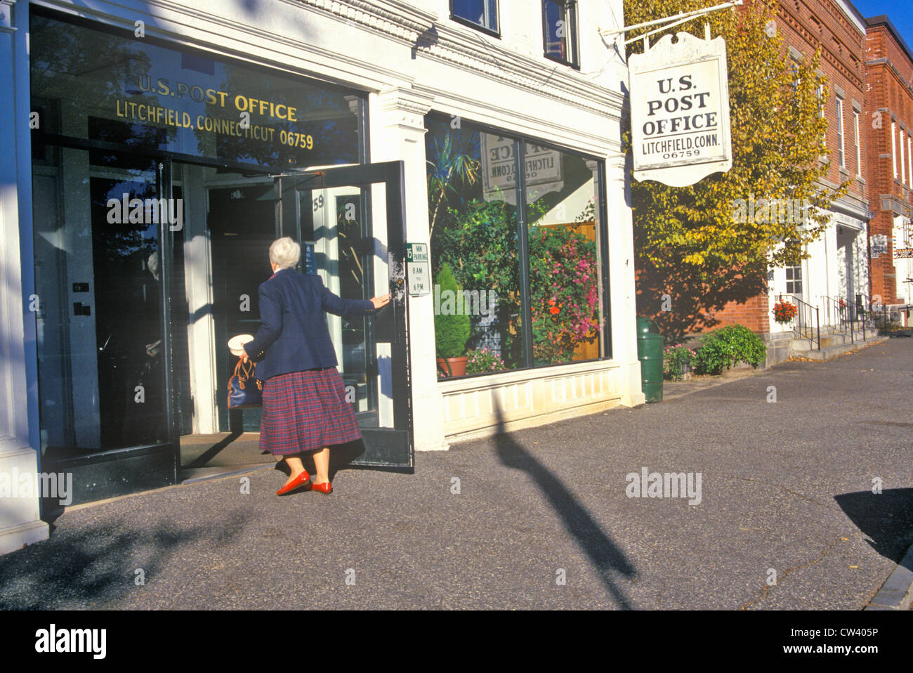 Bureau de poste des États-Unis le long de la route panoramique, U.S. Route 118, Litchfield, Connecticut Banque D'Images