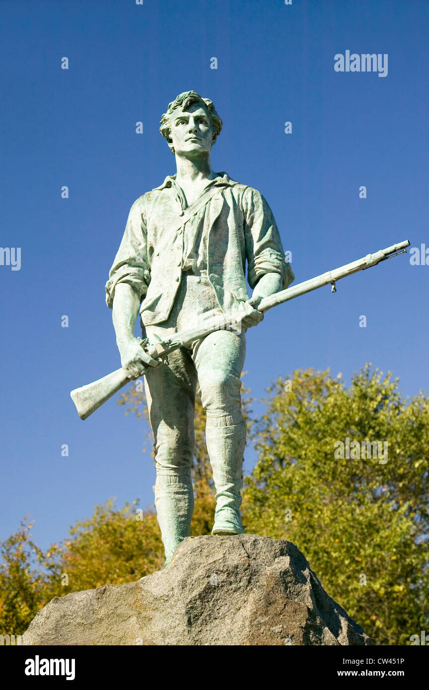 Soldat de guerre révolutionnaire Minuteman accueille les visiteurs sur Historique Lexington, Massachusetts, New England Banque D'Images