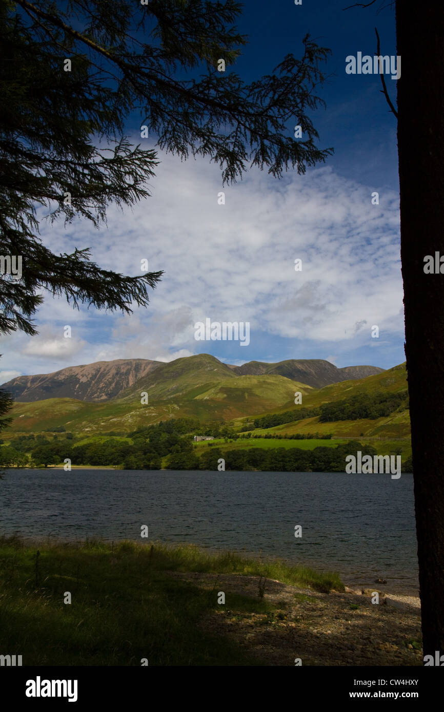 L'Grasmoor Fells dans le Lake District, de Buttermere, Cumbria, Angleterre Banque D'Images