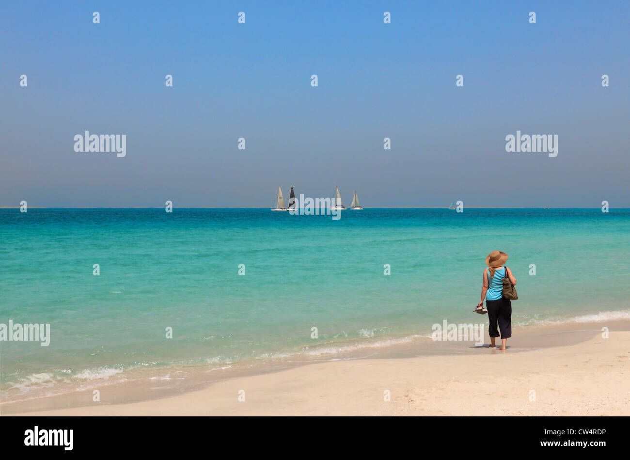 3625. La plage publique de Jumeirah, DUBAÏ, ÉMIRATS ARABES UNIS. Banque D'Images