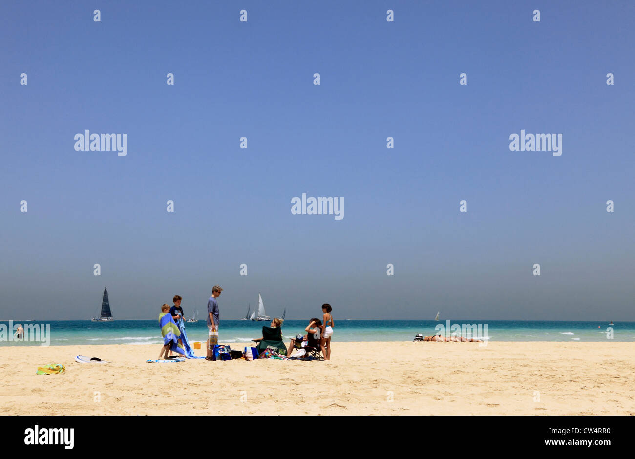 3629. La plage publique de Jumeirah, DUBAÏ, ÉMIRATS ARABES UNIS. Banque D'Images