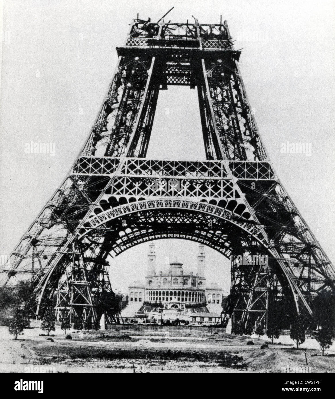 Paris, la construction de la Tour Eiffel en 1889 Banque D'Images