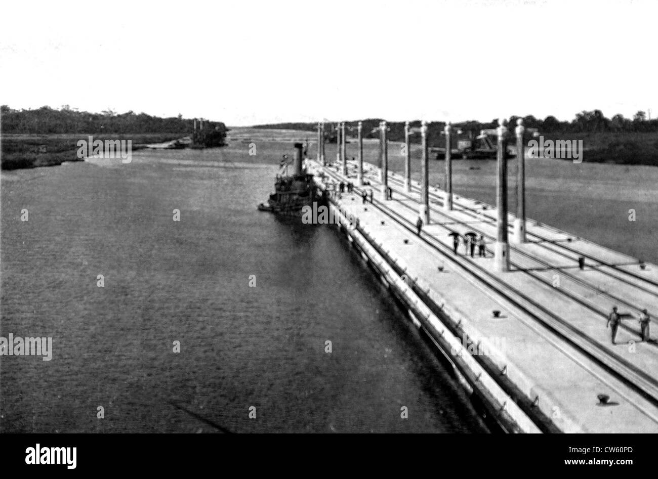 L'achèvement du canal de Panama (1913) Banque D'Images