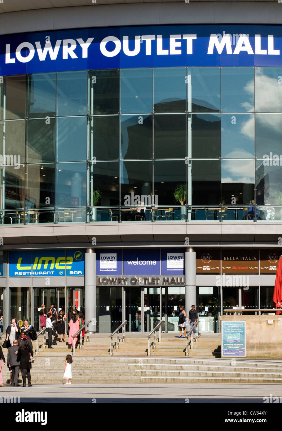 L'entrée du Lowry Outlet Mall sur les Quais de Salford, près de Manchester en Angleterre, Royaume-Uni Banque D'Images