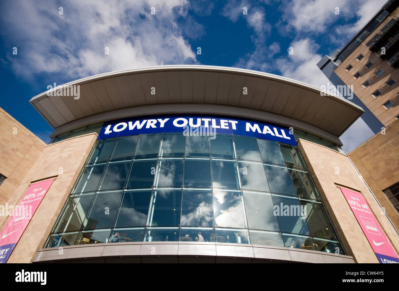 L'entrée du Lowry Outlet Mall sur les Quais de Salford, près de Manchester en Angleterre, Royaume-Uni Banque D'Images