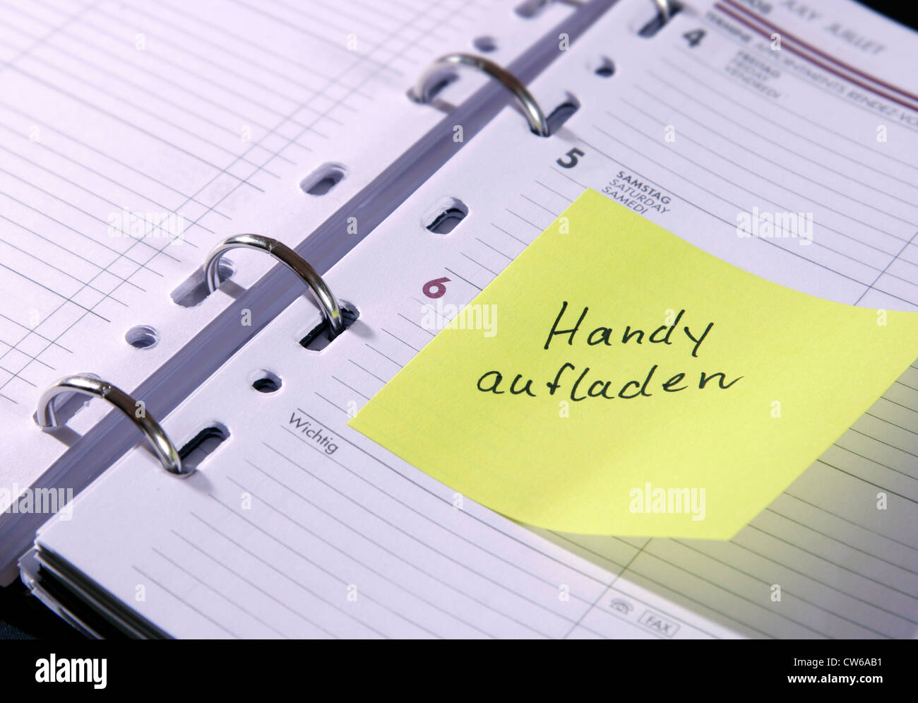 Pratique de l'étiquette aufladen Banque D'Images