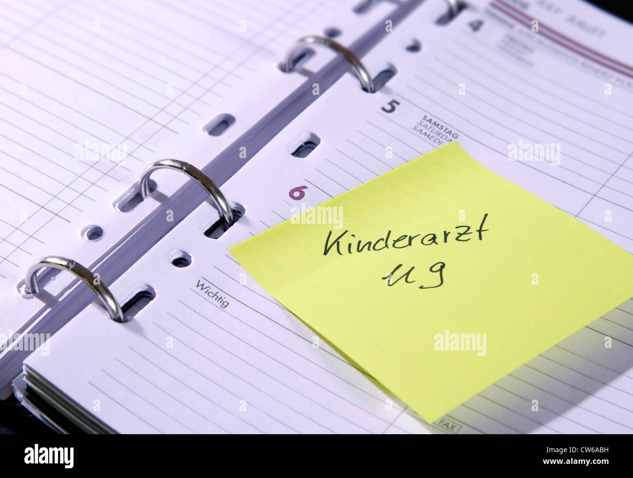 Label Kinderarzt anrufen Banque D'Images