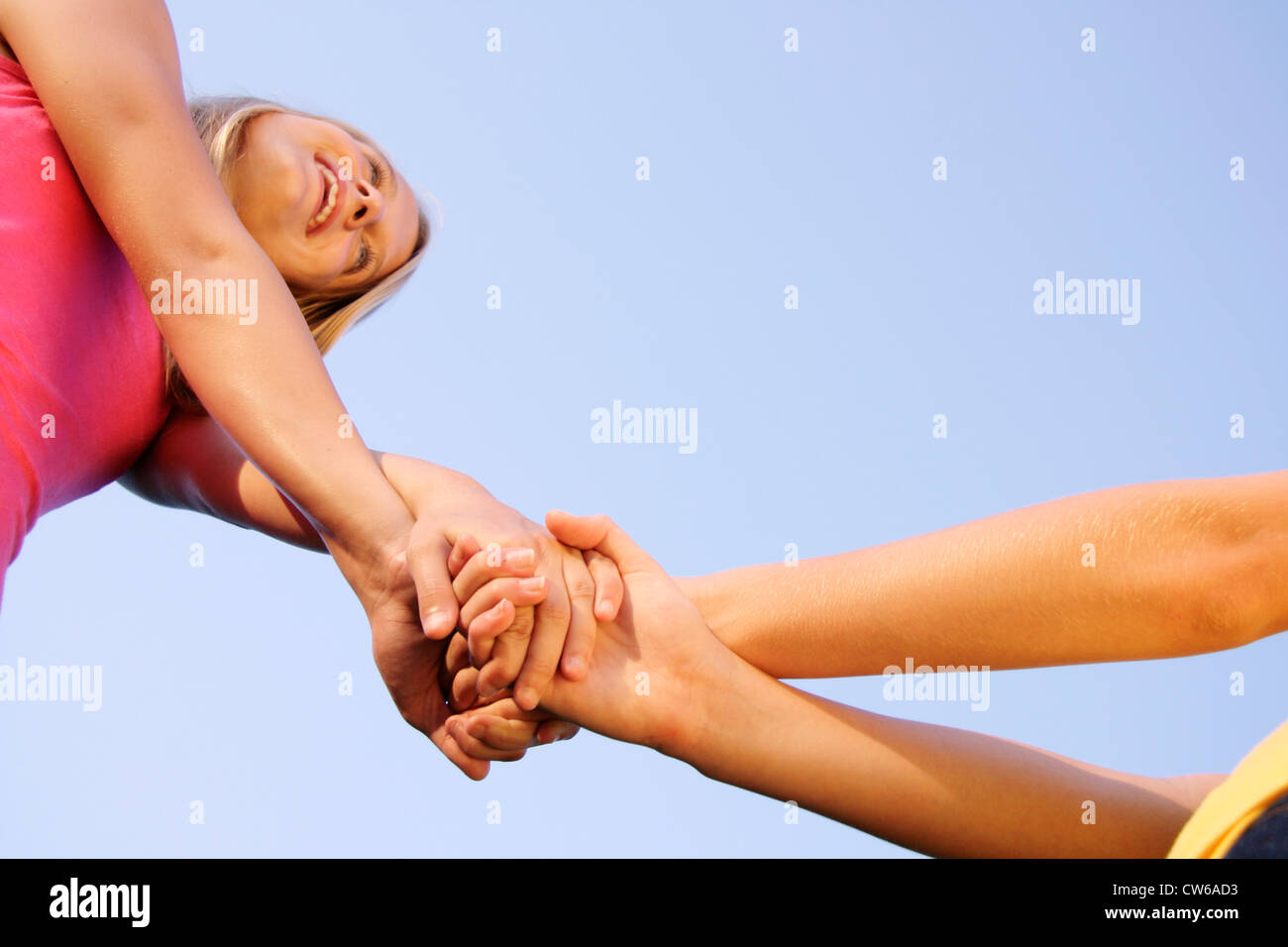 Deux jeunes filles s'amusant Banque D'Images