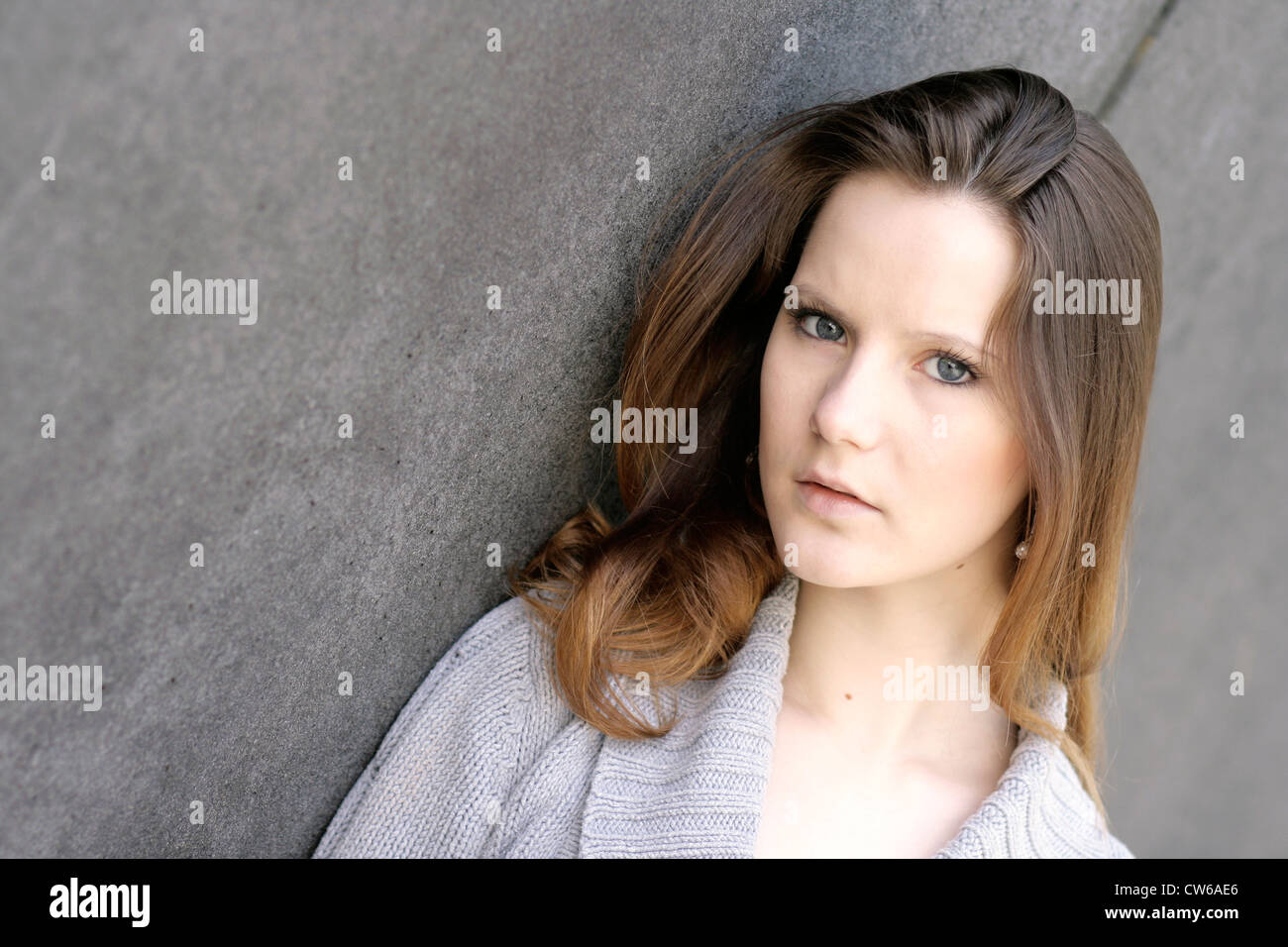 Jeune femme séduisante Banque D'Images