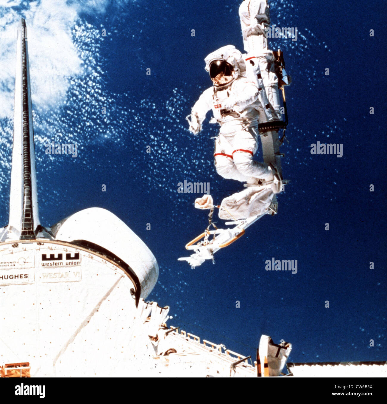 U.S AST. Bruce McCandless utilise RMS et FAB (7 février 1984) Banque D'Images