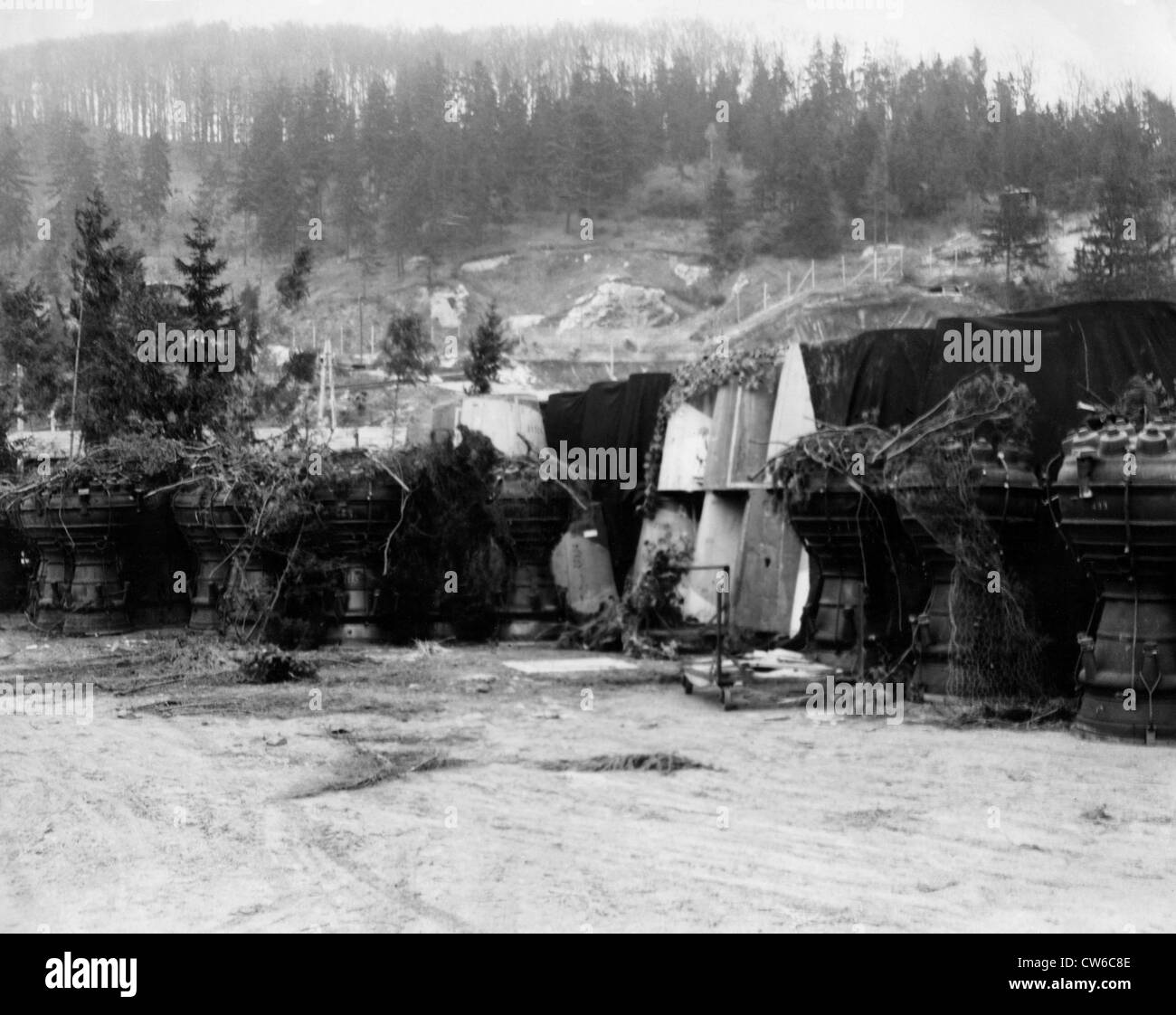 L'armée américaine s'empare de underground V-1 et V-2 l'usine de Biberach (Allemagne) 1945 Banque D'Images