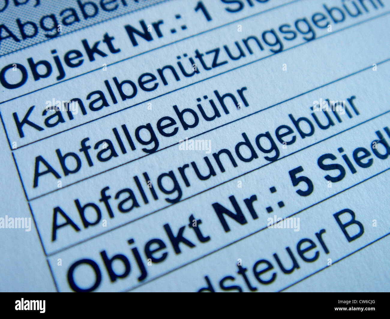 Le projet de loi de la poubelle et les frais d'égout Banque D'Images