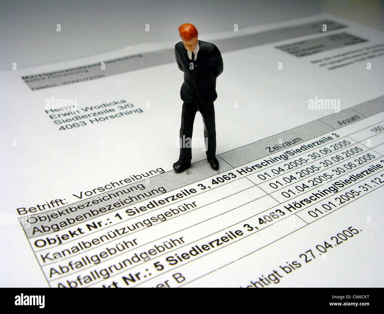 Le projet de loi de la poubelle et les frais d'égout Banque D'Images