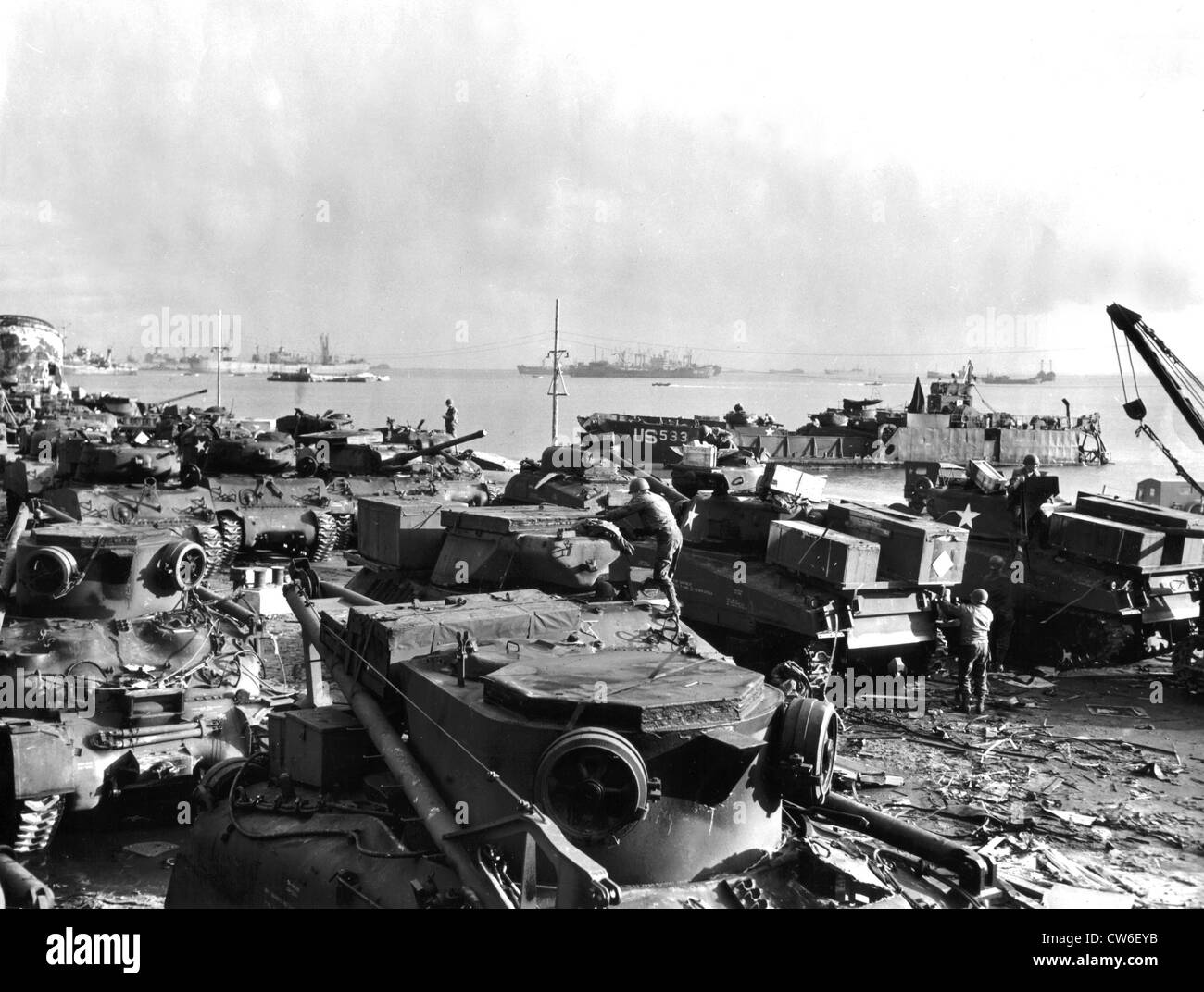 Réservoirs nouvellement arrivés à Cherbourg, le 4 novembre 1944 Banque D'Images