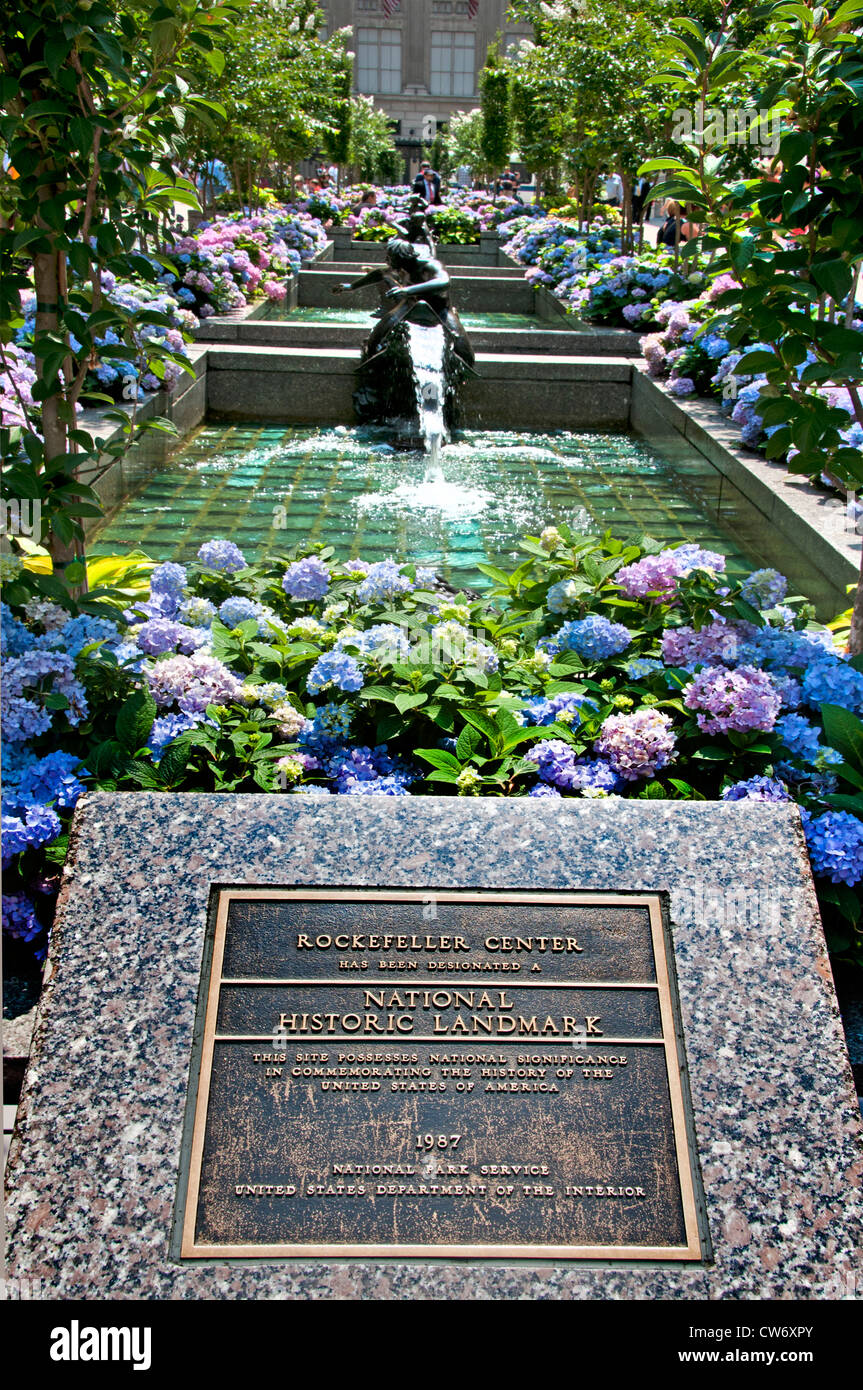 La Rockefeller Plaza jardin ( CENTRE ) New York Ville Manhattan contexte Prométhée Dieu du Feu Banque D'Images