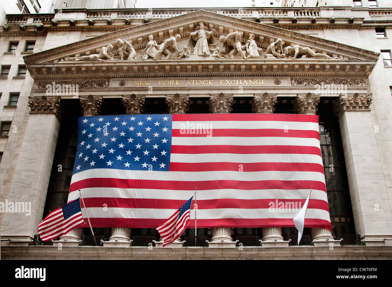 La Bourse de New York Manhattan Quartier Financier de Wall Street, drapeau Américain Banque D'Images