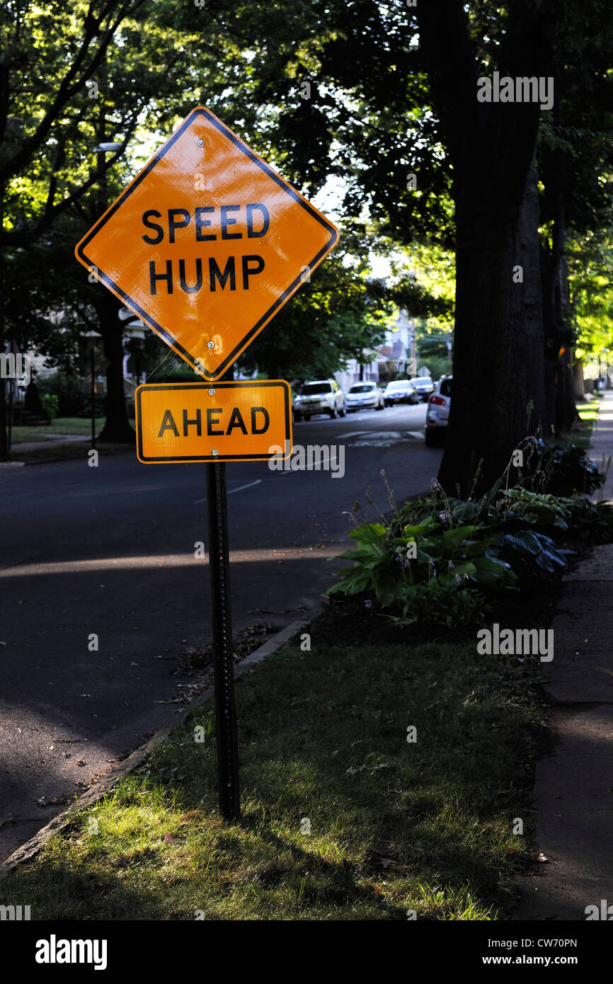Speek hump signe. Quartier East Rock. New Haven, CT. Banque D'Images