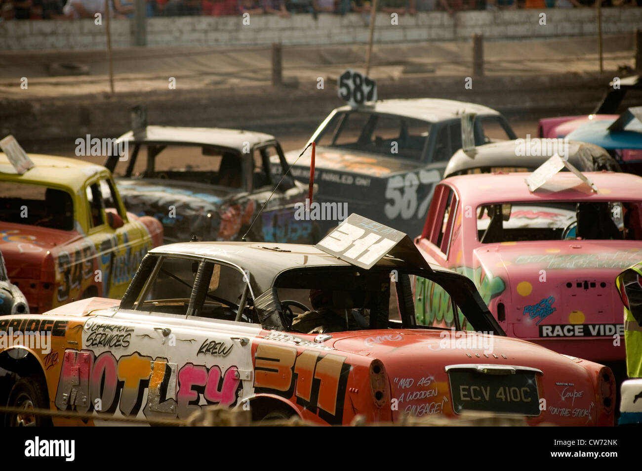 Destruction Derby de démolition banger racing stock car cars race races stockcar stockcars full contact pistes piste classic classi Banque D'Images