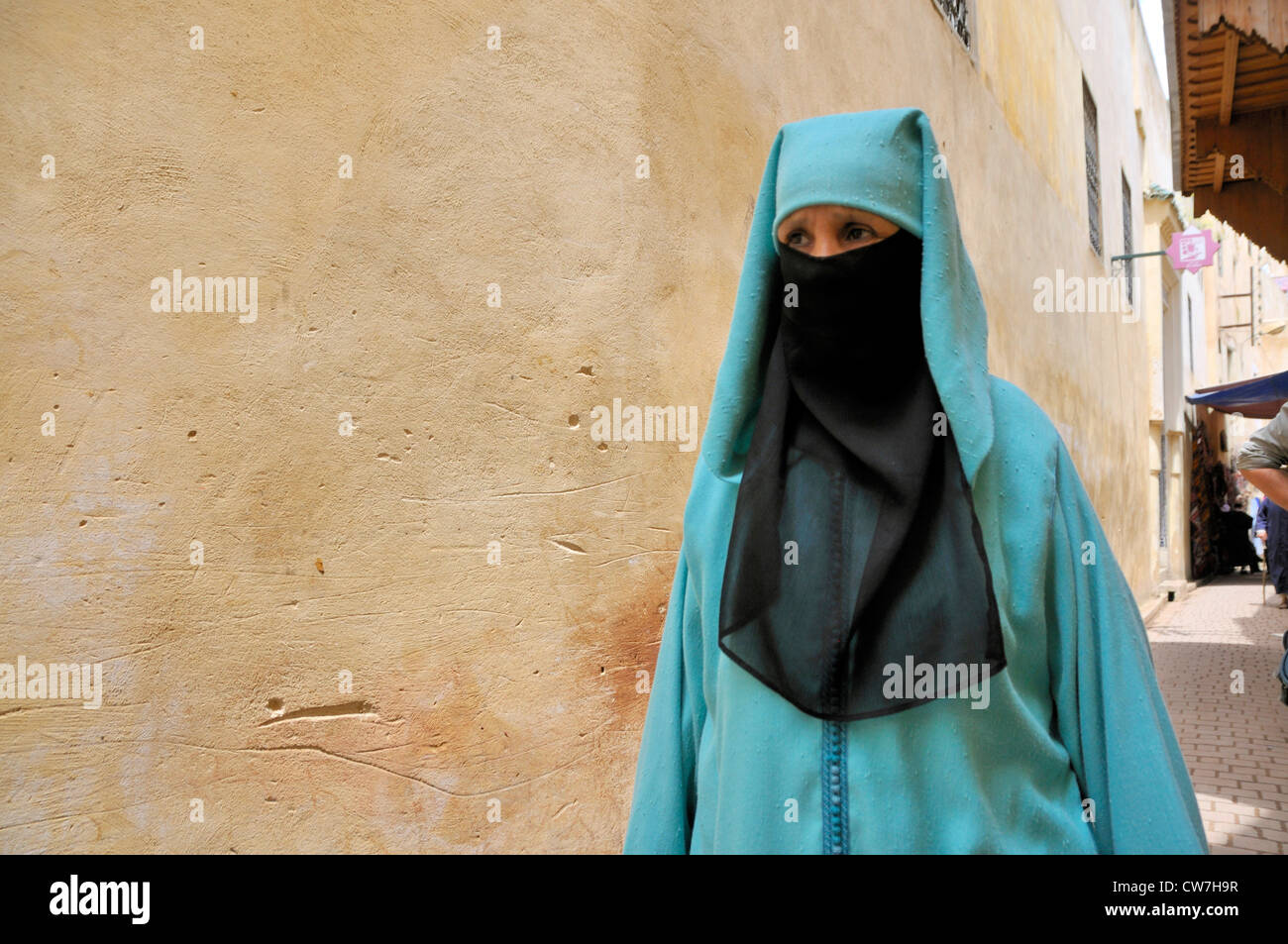 Femme niqab maroc Banque de photographies et d'images à haute résolution -  Alamy