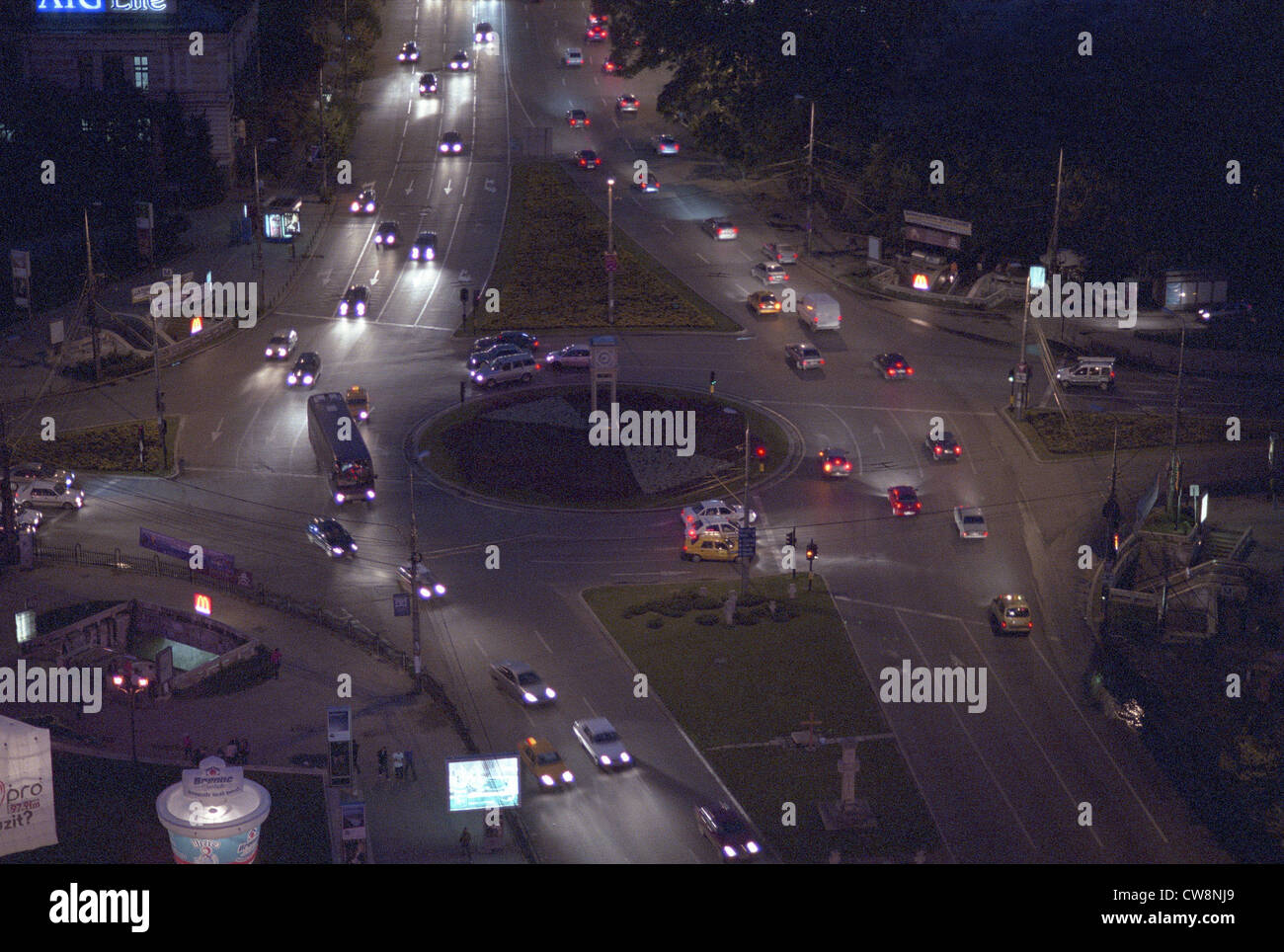 Donnant sur la place de décembre 1989 (Piata Decembrie 1989) à Bucarest Banque D'Images