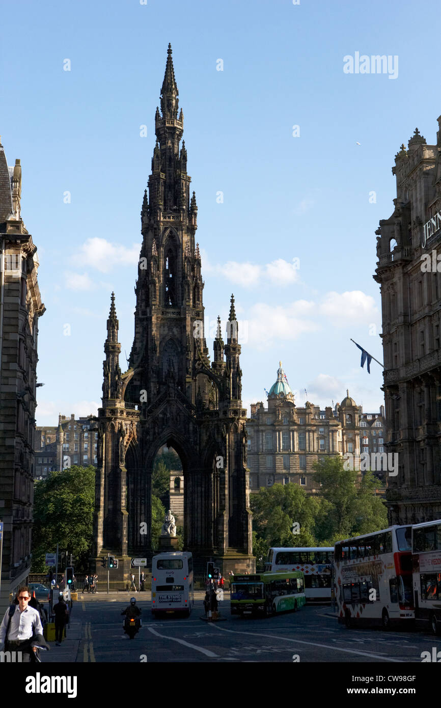 Sir Walter Scott monument Princes street edinburgh scotland uk united kingdom Banque D'Images