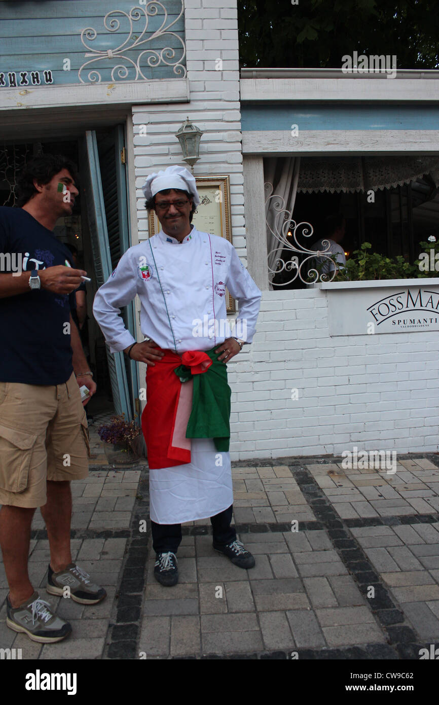Notre chef cuisinier, de restaurant italien. Finale. Kiev, Ukraine, d'Europe de Football 2012 Banque D'Images