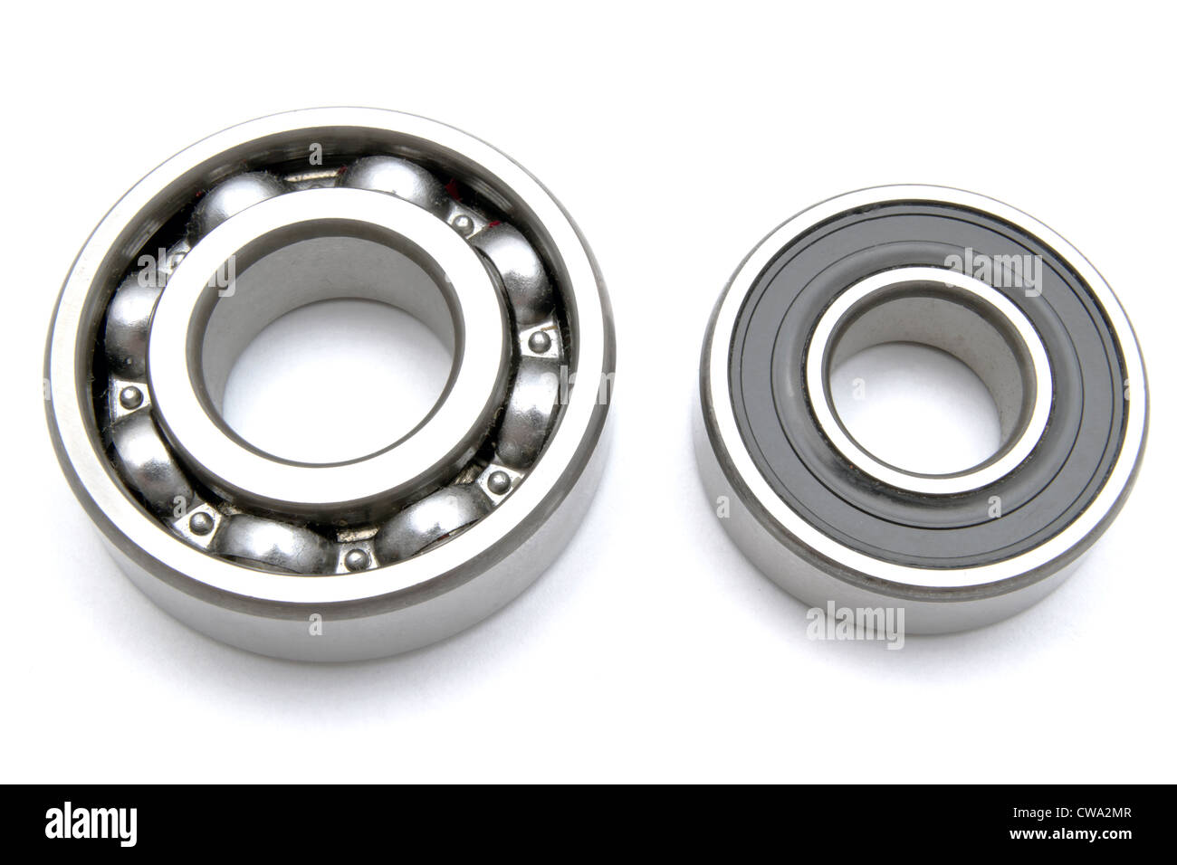 Roulement à billes isolé sur fond blanc Banque D'Images