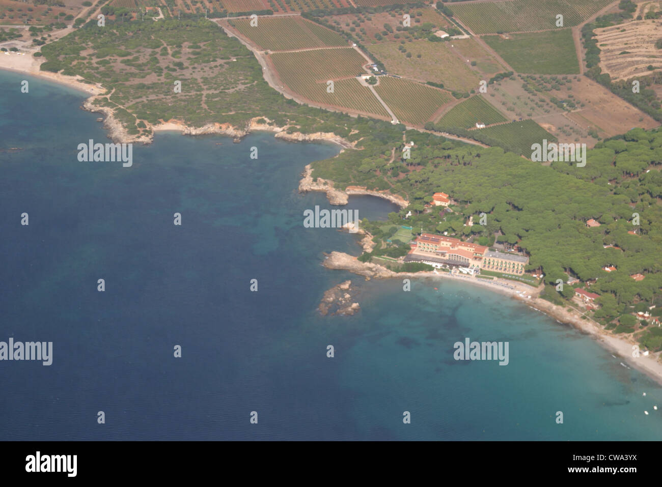 Vue aérienne de la résidence d'été près de Capo Caccia Sardaigne Banque D'Images