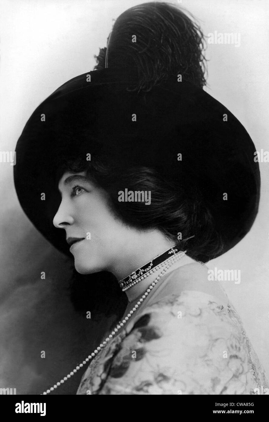 Lillie Langtry dans un portrait de 1912.. Avec la permission de la CSU : Archives / Everett Collection Banque D'Images