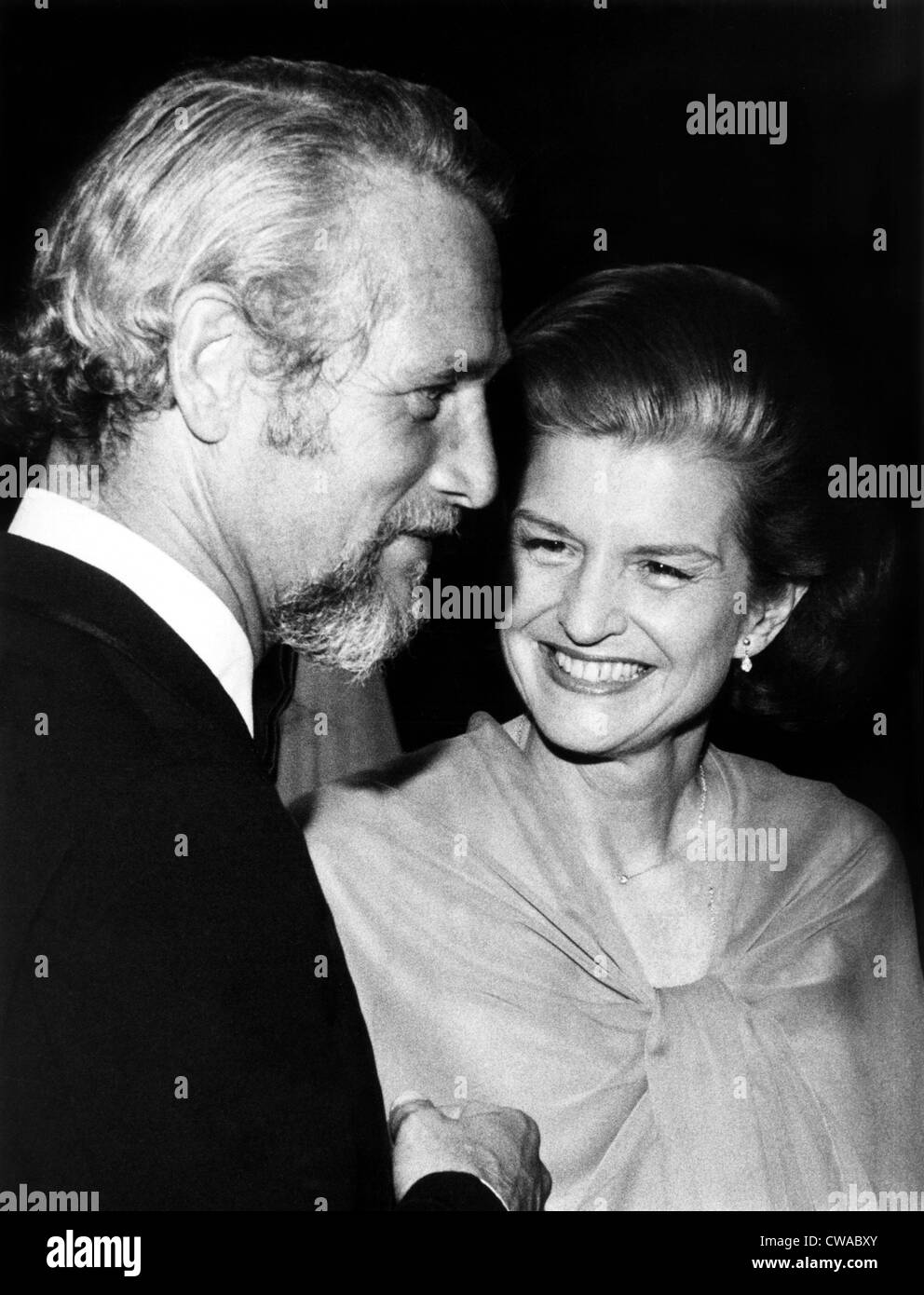 Betty Ford et Paul Newman, 1975. Avec la permission de la CSU : Archives / Everett Collection Banque D'Images