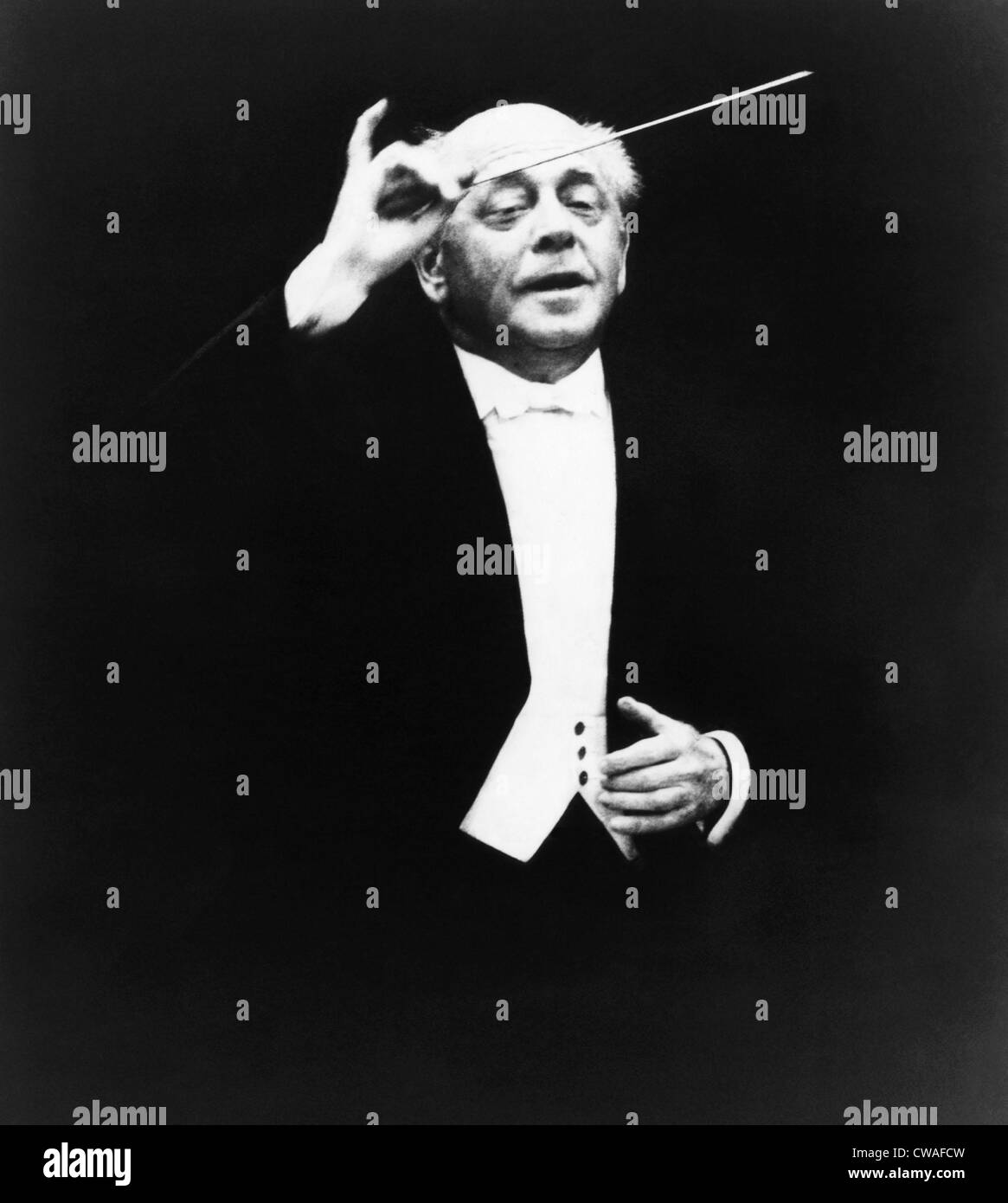 Eugene Ormandy (1899-1985), célèbre chef d'orchestre et violoniste, vers 1960. Avec la permission de : Archives CSU/Everett Collection Banque D'Images