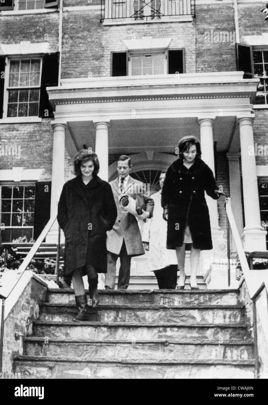 Jacqueline Onassis, avec decorater intérieur William Baldwin et sa soeur Lee Radziwell, Washington D.C., le 18 décembre 1963.. Banque D'Images