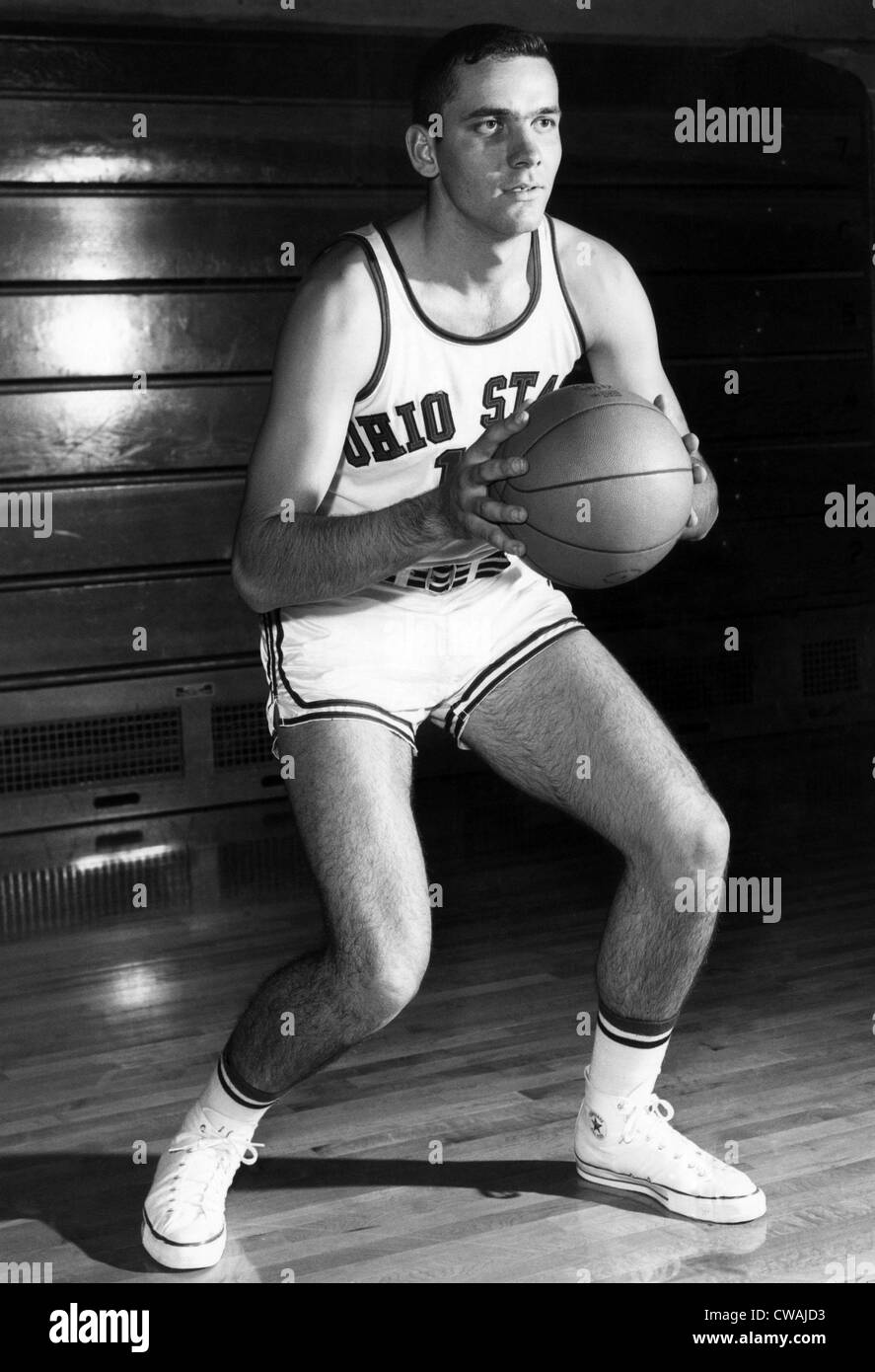 Jerry Lucas, star légendaire de basket-ball, jouant pour l'Ohio State University, 1961.. Avec la permission de la CSU : Archives / Everett Collection Banque D'Images