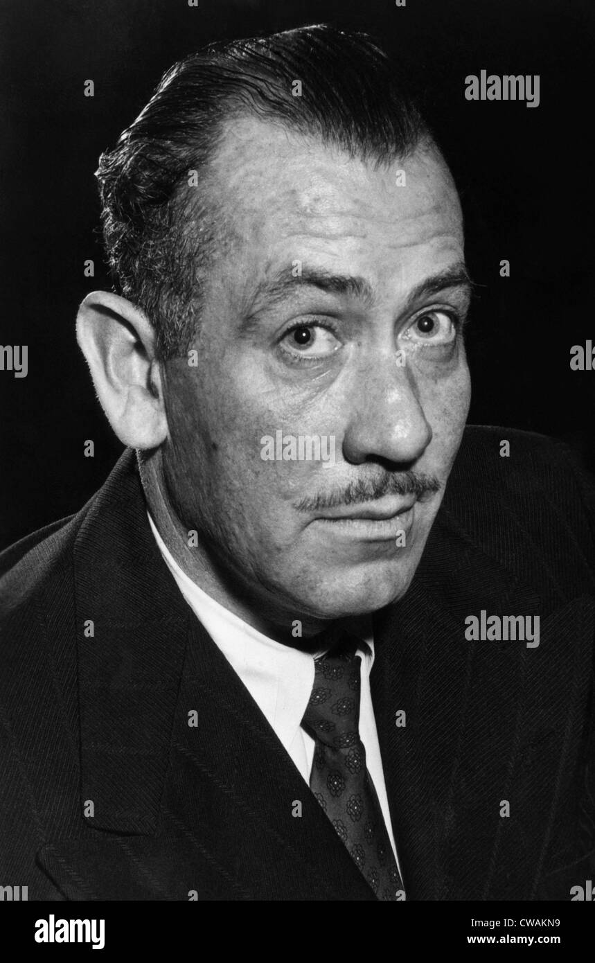 Auteur John Steinbeck, ca. Années 1940. Avec la permission de : Archives CSU/Everett Collection. Banque D'Images