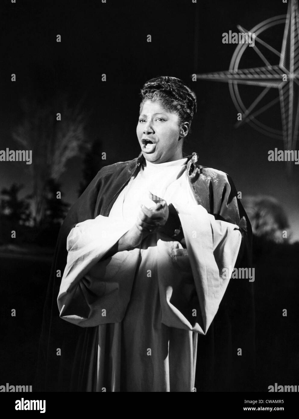 Chanteuse de gospel américaine, Mahalia Jackson (1912-1972), ch. Années 60.. Avec la permission de la CSU : Archives / Everett Collection Banque D'Images