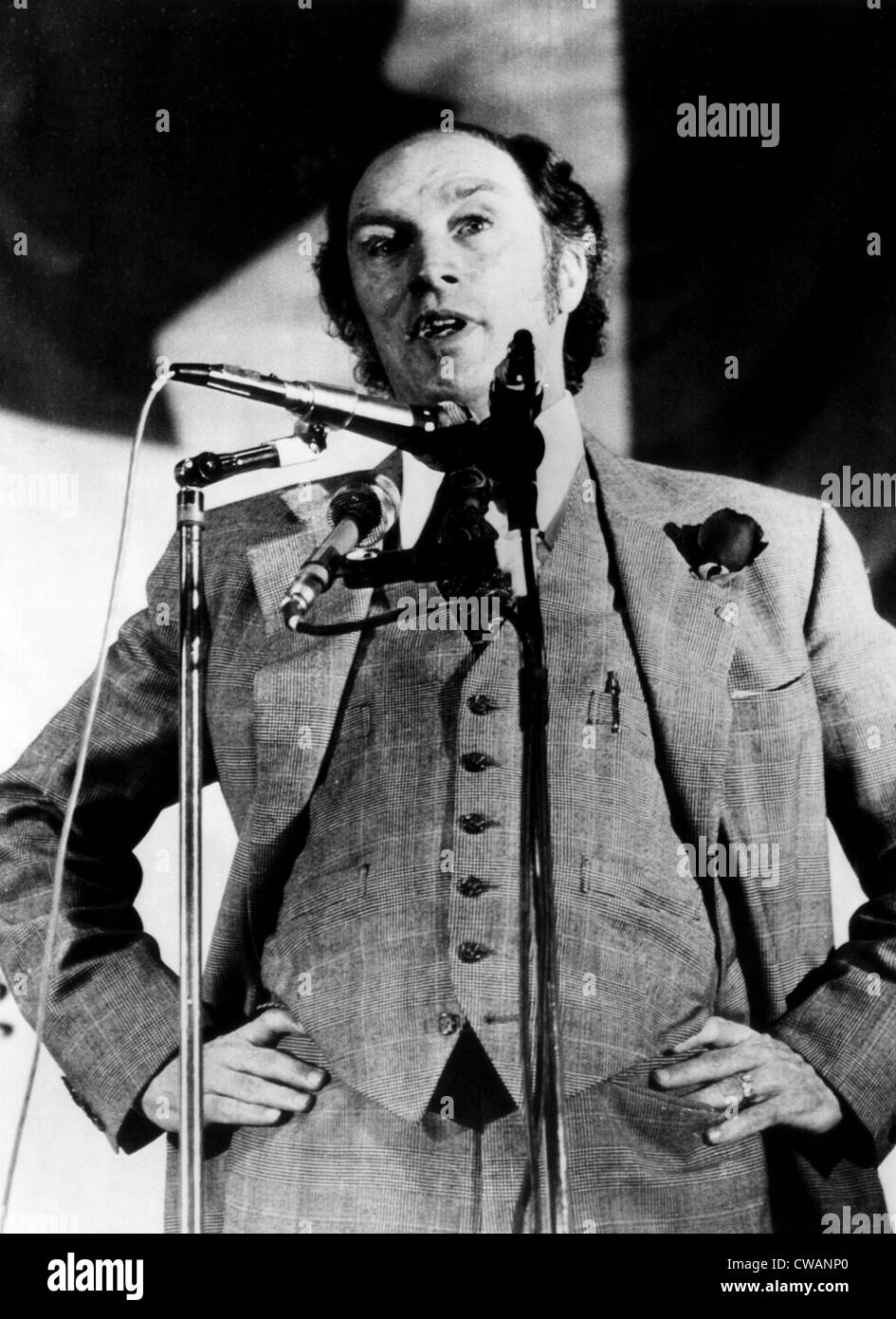 Le premier ministre du Canada, Pierre Trudeau (1919-2000), la prestation d'un discours à Toronto, Canada, 1972.. Avec la permission des Archives / CSU : Banque D'Images