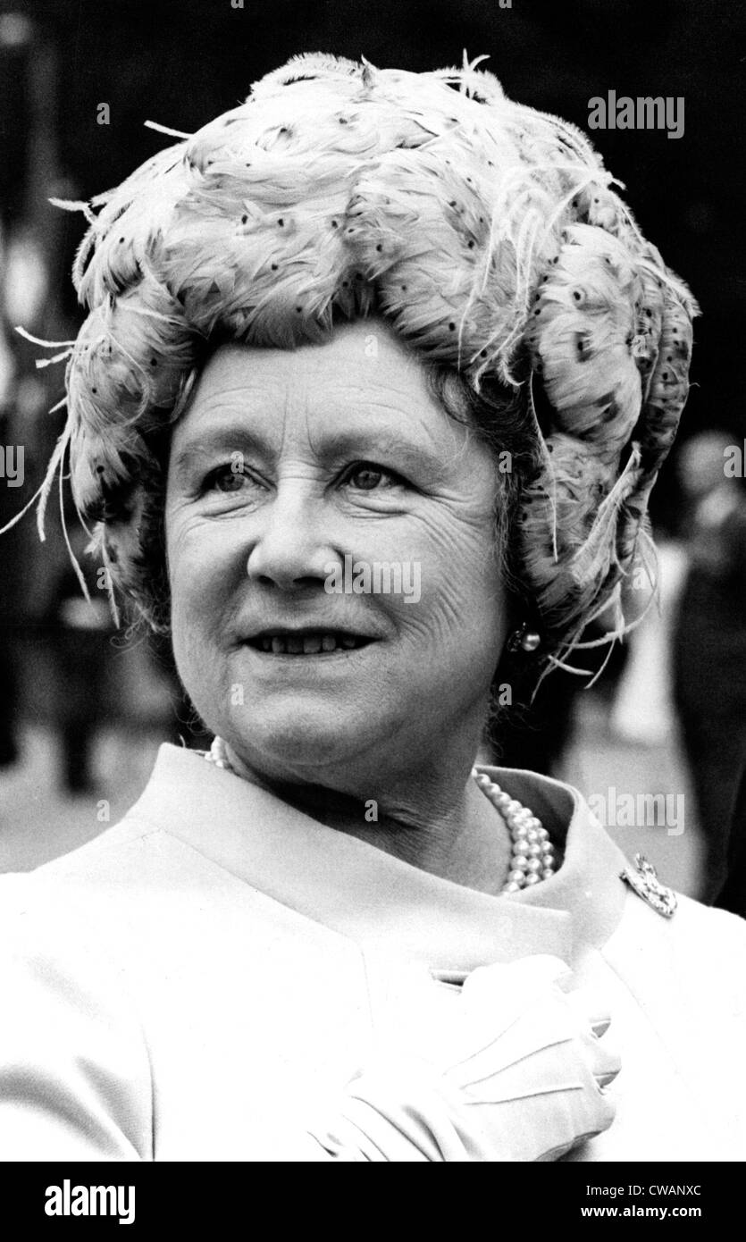 Reine Mère, 1971. Avec la permission de la CSU : Archives / Everett Collection Banque D'Images