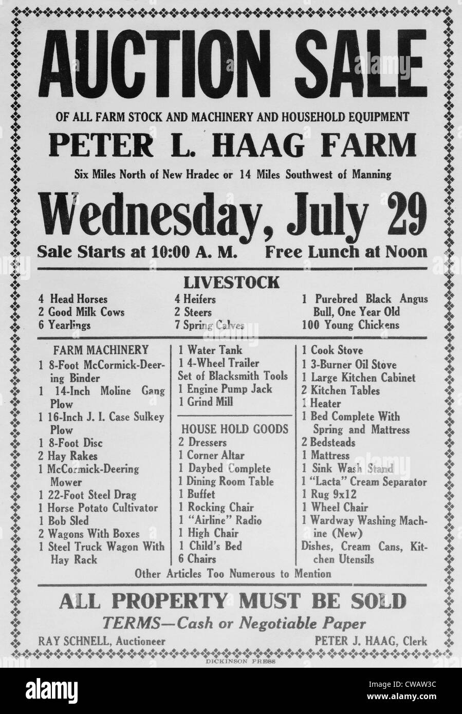 Avis de vente aux enchères de la ferme et des biens d'un fermier du Dakota du Nord en 1936. La crise agricole causé la faillite des familles Banque D'Images