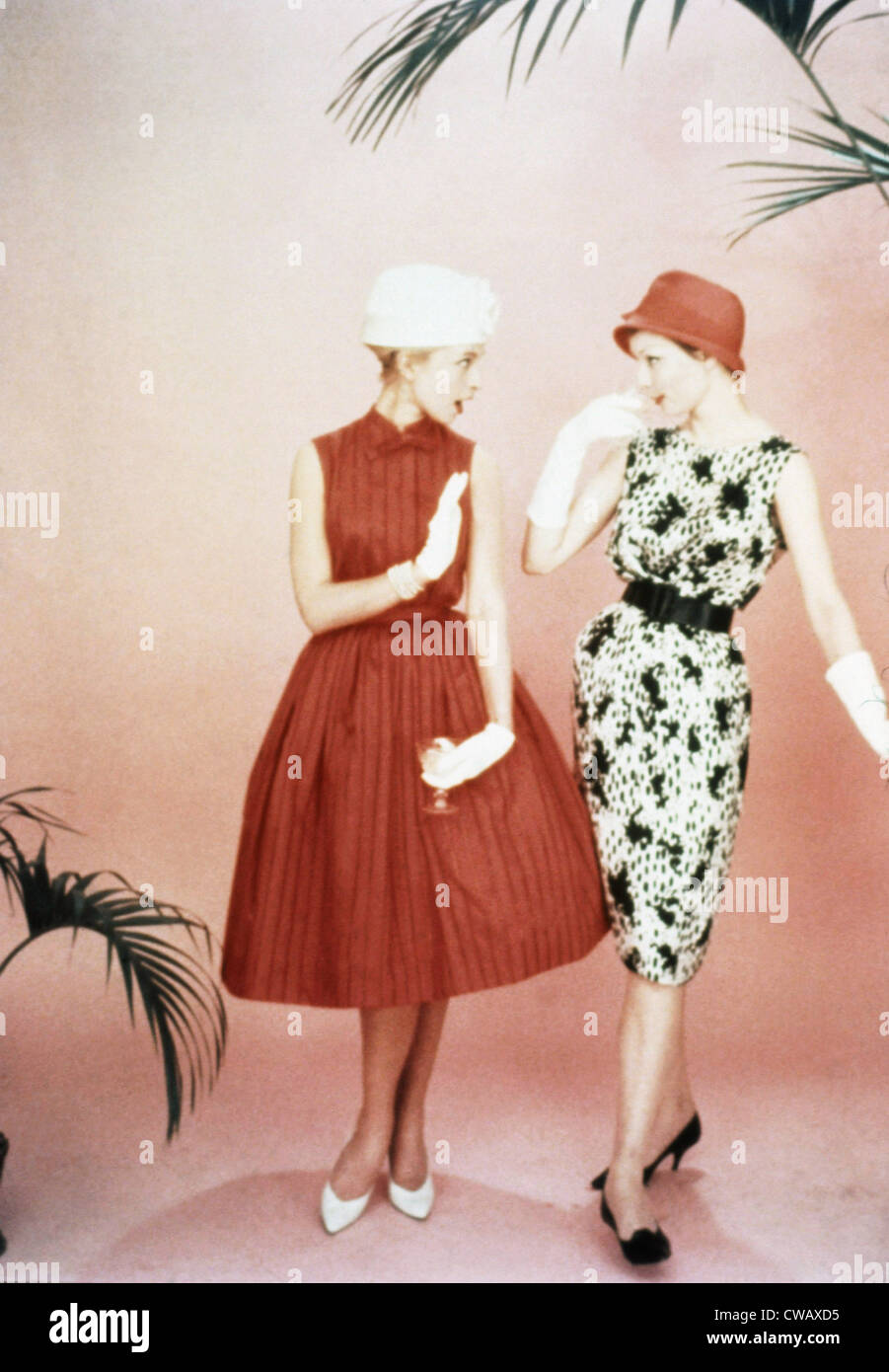 Modes des années 60. Avec la permission de : Archives CSU/Everett Collection Banque D'Images