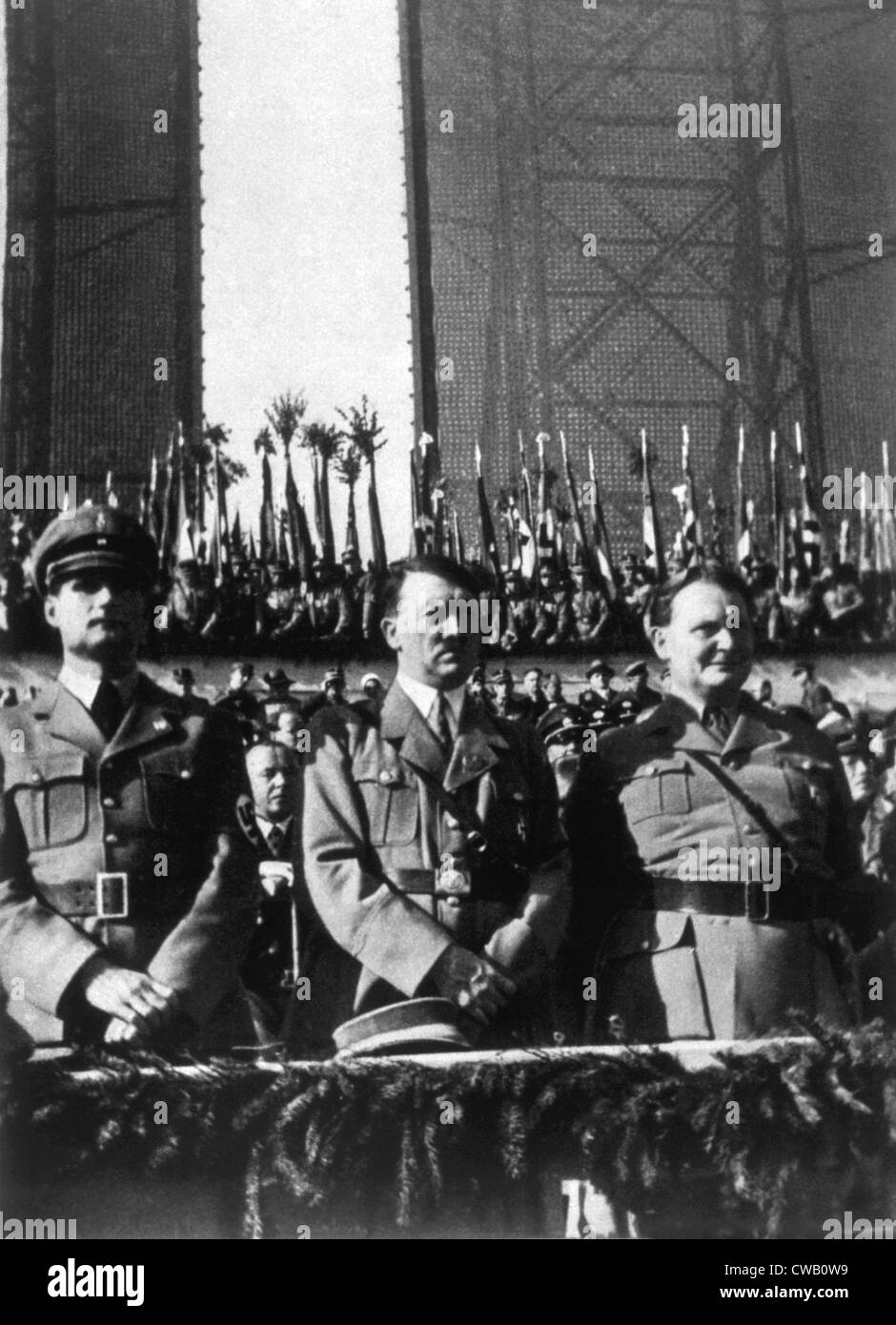 Rudolph Hess, Adolf Hitler, Hermann Göring à l'Aéroport de Tempelhof, Berlin, 1934 Banque D'Images