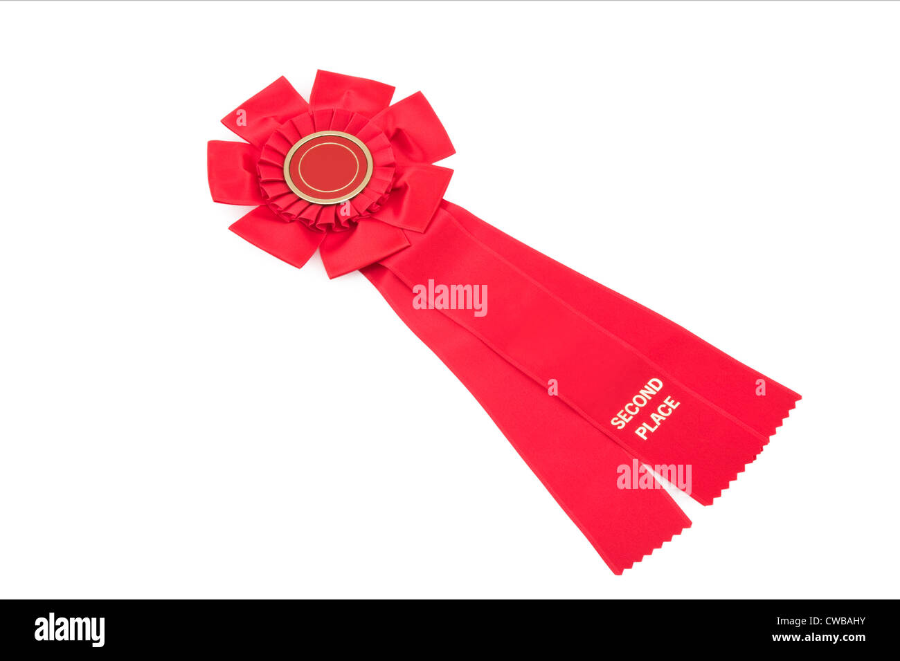 La deuxième place du prix rouge ruban sur fond blanc. Banque D'Images